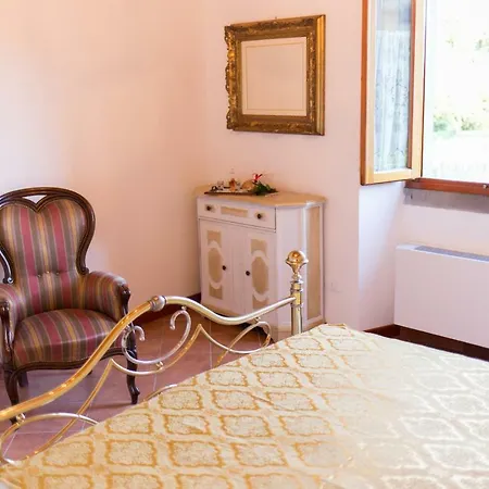 Antica Macina Toscana Bed & Breakfast 3*